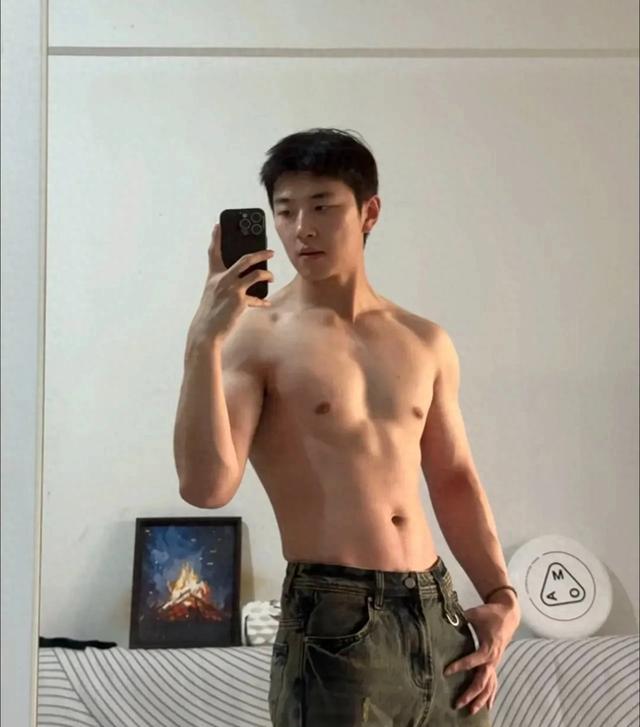 林墨在咖啡馆
